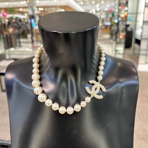 CHANEL Pearl Necklace 100th anniversary edition - Picture 5 of 6